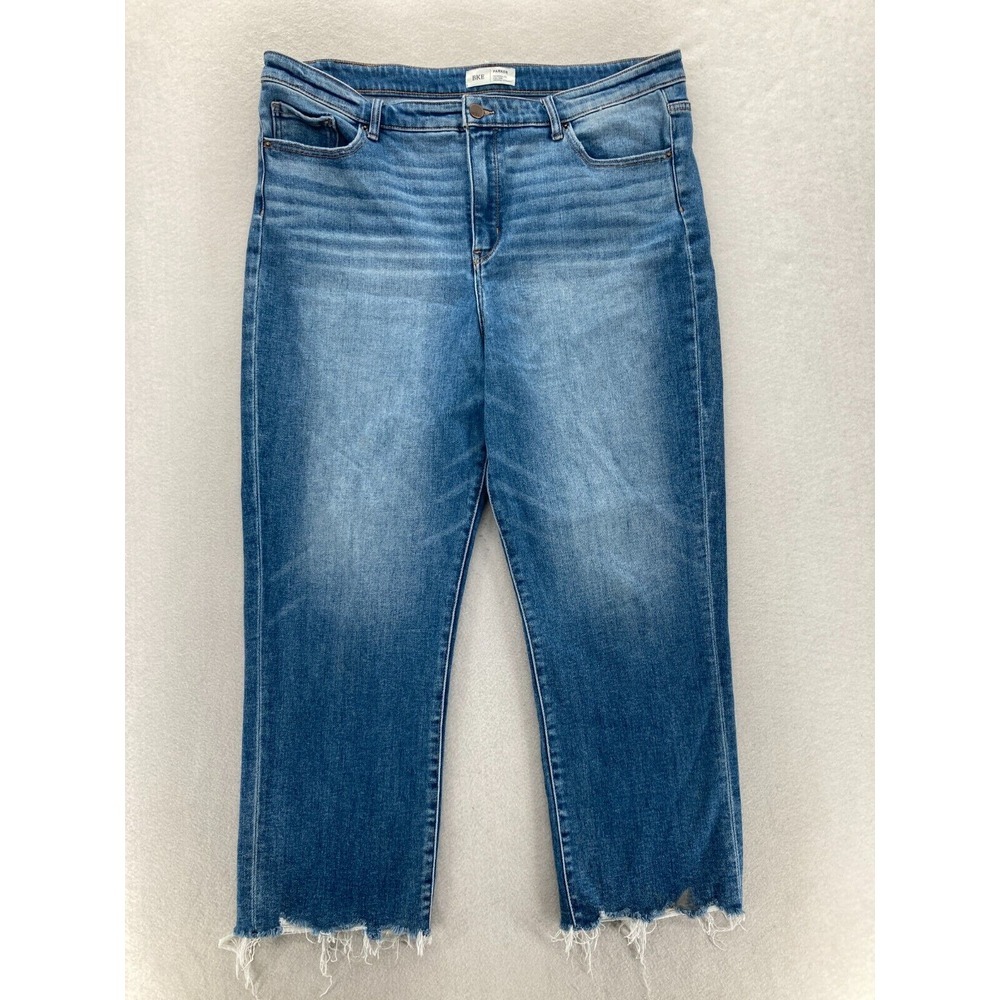 Buckle Women's Ankle Crop Jeans - Medium Blue Wash